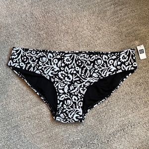 Gap swim bikini bottom black and white floral size large new with tags